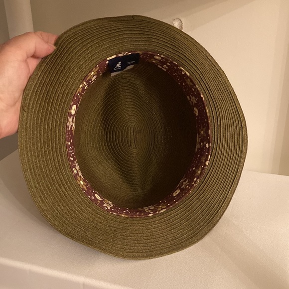 Kangol Straw Braid Gaffer Khaki Fedora Hat W/Floral Hat Band Sz Large - Picture 7 of 7